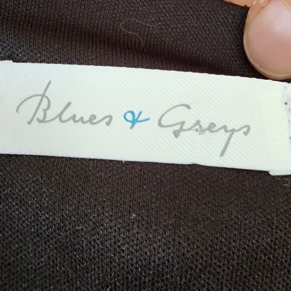 BLUES AND GREYS T-STRAP TOP - Picture 4 of 4